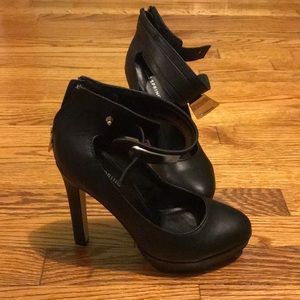 Black heels / stilettos